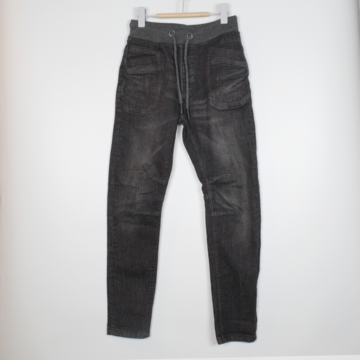 8-9Y
Black Jeans